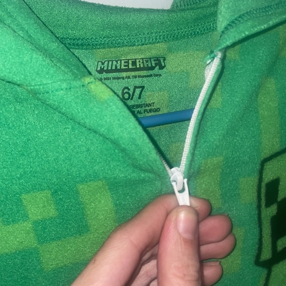 Minecraft flannel onesie - Picture 6 of 7